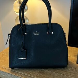 Kate Spade dome satchel black in good condition